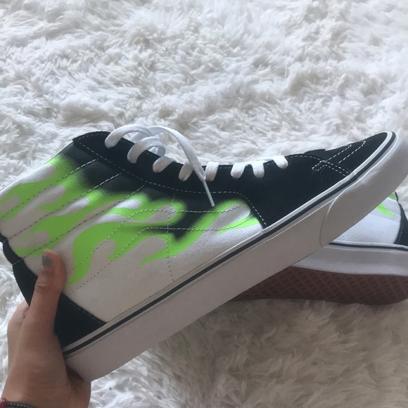 Cool vans! - Picture 2 of 4